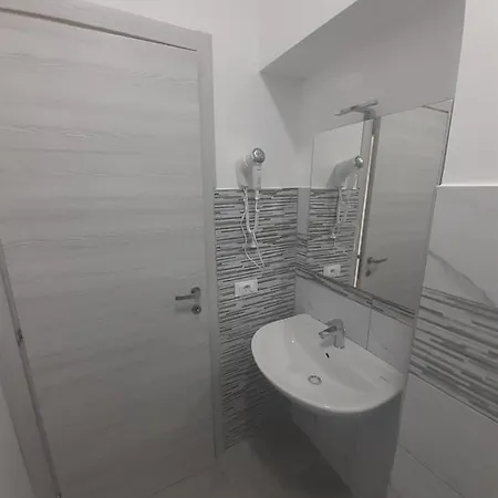 Le Del Villaggio Αγκριτζέντο