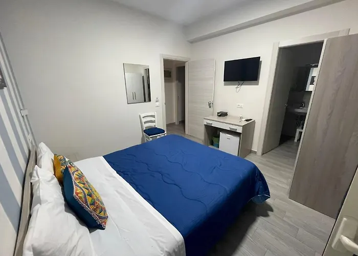 Le Del Villaggio Pensión 3*