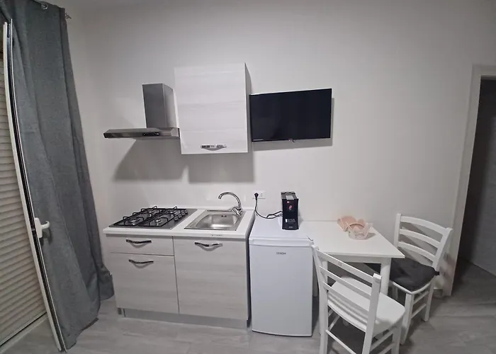 Le Del Villaggio Pensión 3*